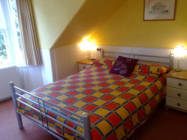 Double Or Twin Room With Outside Private Shower Room (inc. Breakfast)